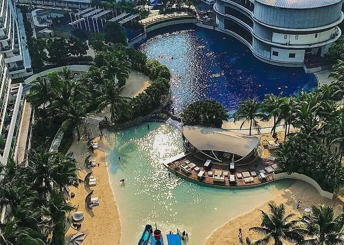 Azure Urban Residences 渡假村