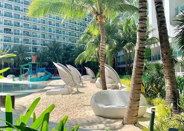 Azure Urban Residences 渡假村 *